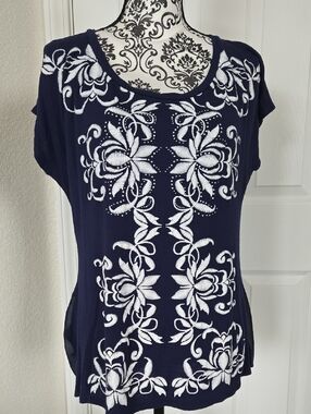 B.L.E.U. Navy Short Sleeve Tee with White Floral Embroidery